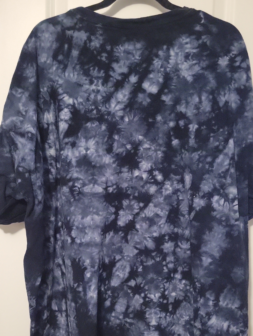 Comfort Colors Men's Navy Tie-Dye Sesame Street Graphic Tee - Picture 4 of 4